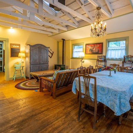 Clementine'S Guest House & Vacation Rentals Astoria Buitenkant foto