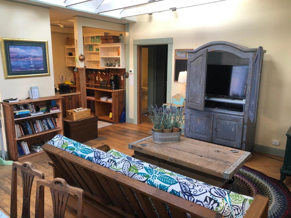 Clementine'S Guest House & Vacation Rentals Astoria Buitenkant foto