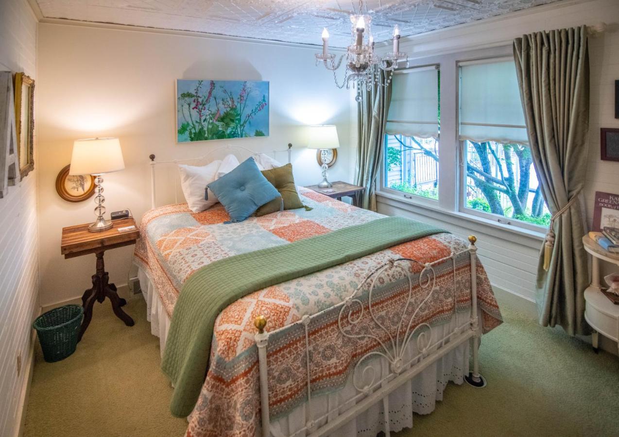 Clementine'S Guest House & Vacation Rentals Astoria Buitenkant foto