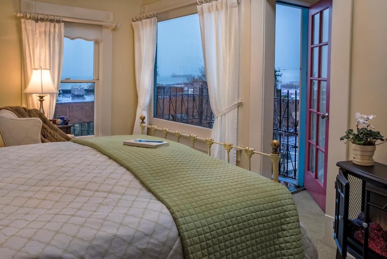 Clementine'S Guest House & Vacation Rentals Astoria Buitenkant foto