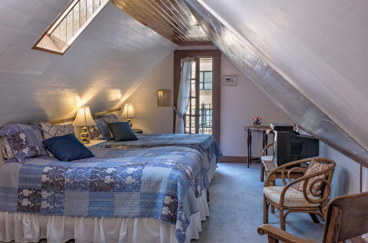 Clementine'S Guest House & Vacation Rentals Astoria Buitenkant foto