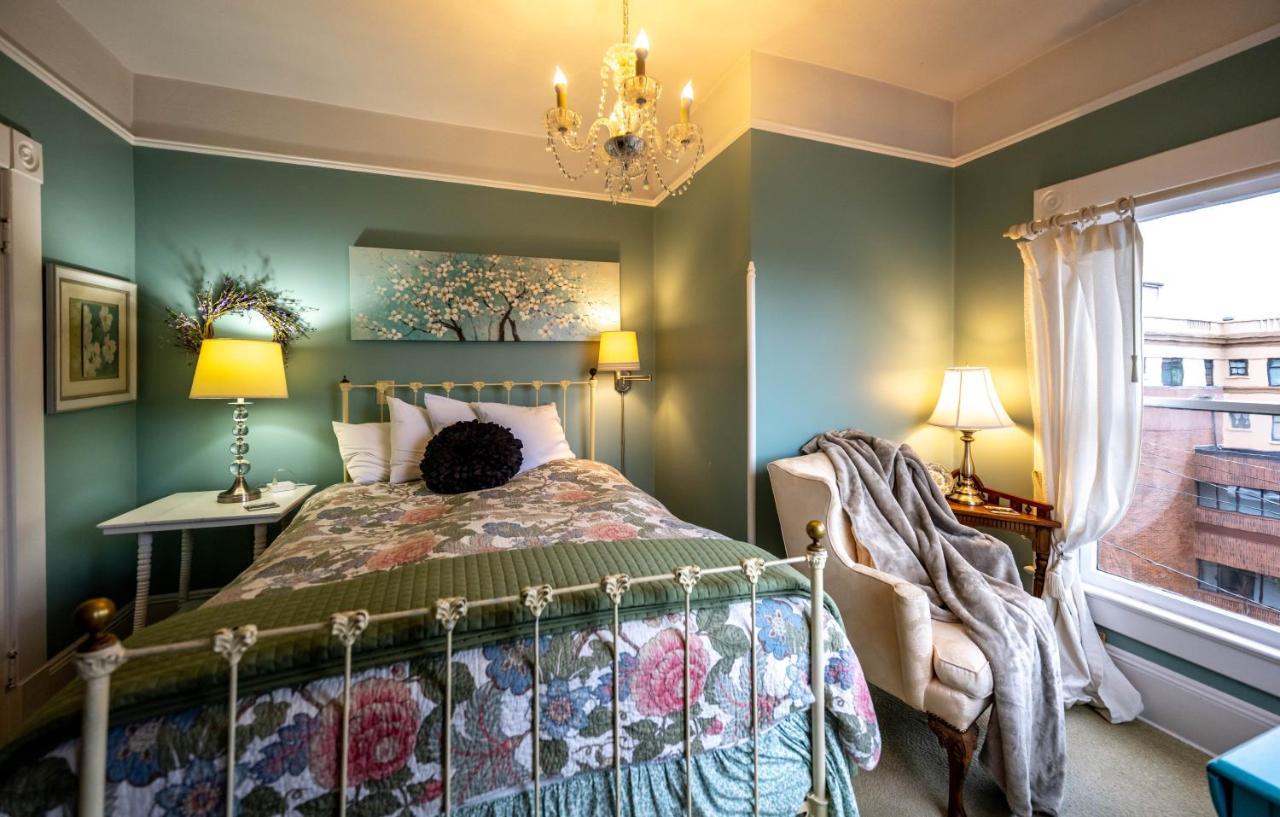 Clementine'S Guest House & Vacation Rentals Astoria Buitenkant foto