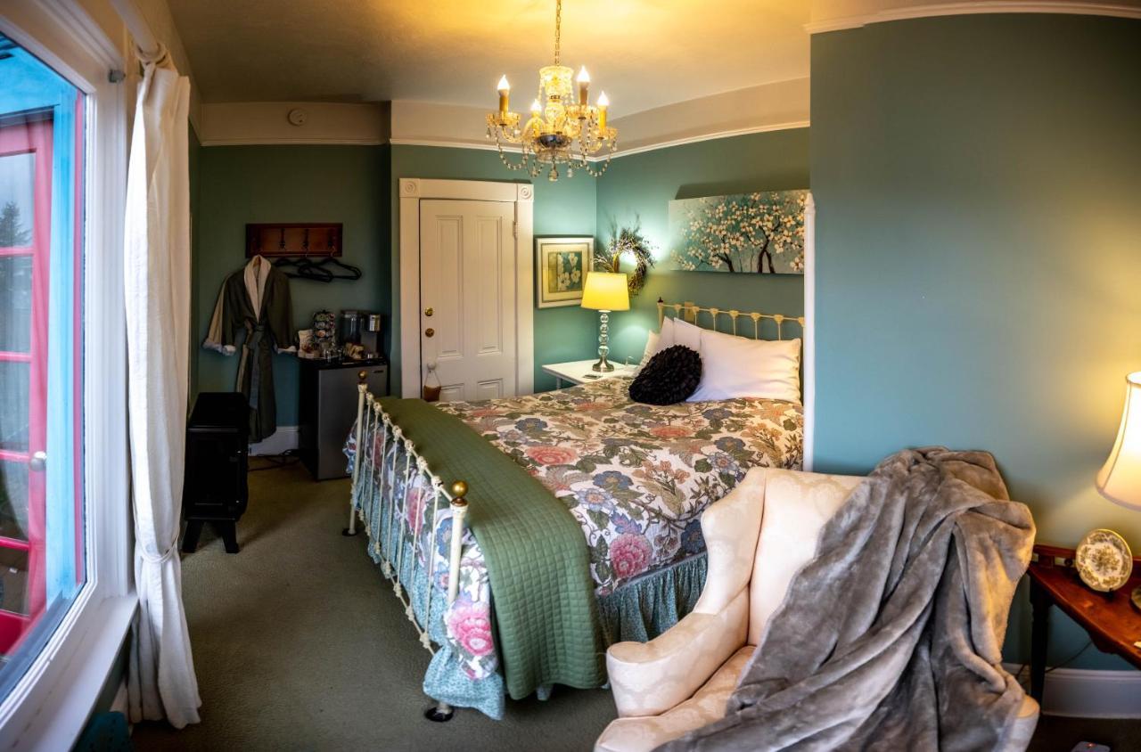 Clementine'S Guest House & Vacation Rentals Astoria Buitenkant foto
