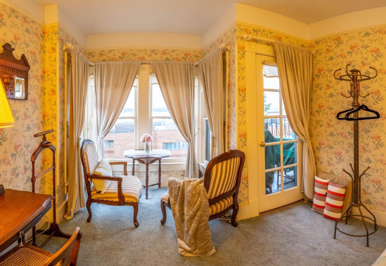 Clementine'S Guest House & Vacation Rentals Astoria Buitenkant foto