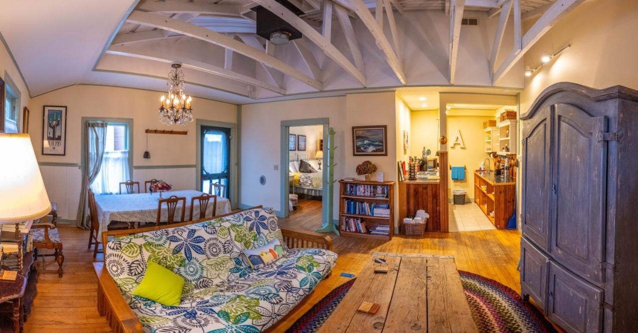 Clementine'S Guest House & Vacation Rentals Astoria Buitenkant foto