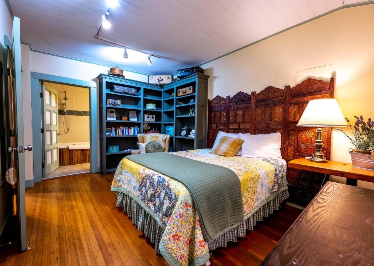 Clementine'S Guest House & Vacation Rentals Astoria Buitenkant foto